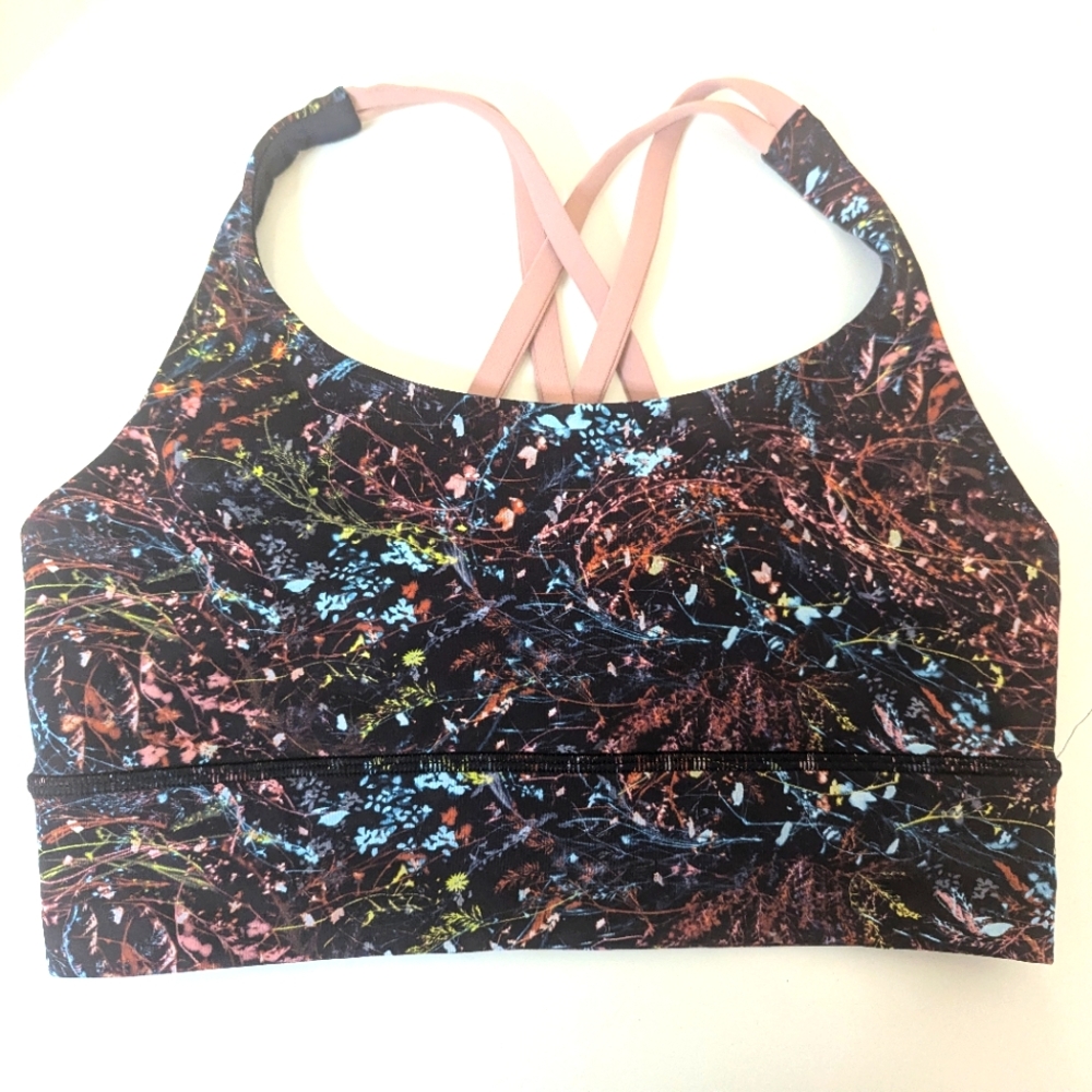 Lululemon sports bra EUC 6